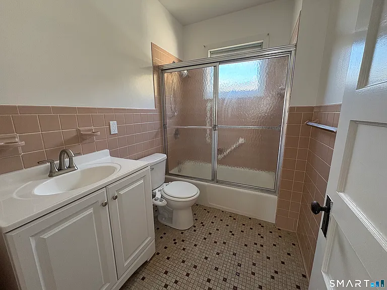 118 New Haven Ave #2 — Photo 9