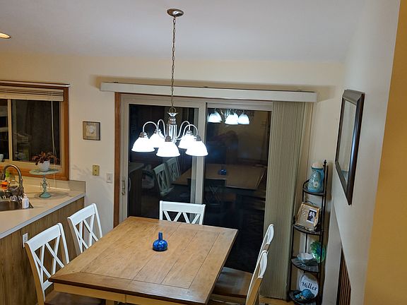 5th image of 2554 Sunny Creek St SE