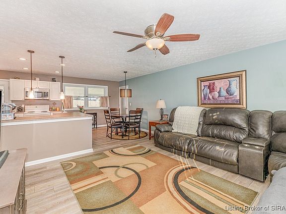 2nd image of 484 Brookridge Circle