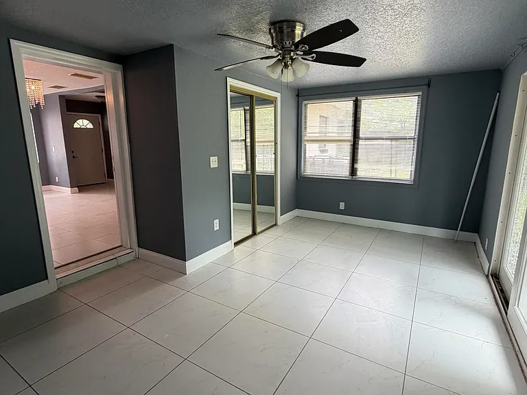 5415 Lori Dr S — Photo 15