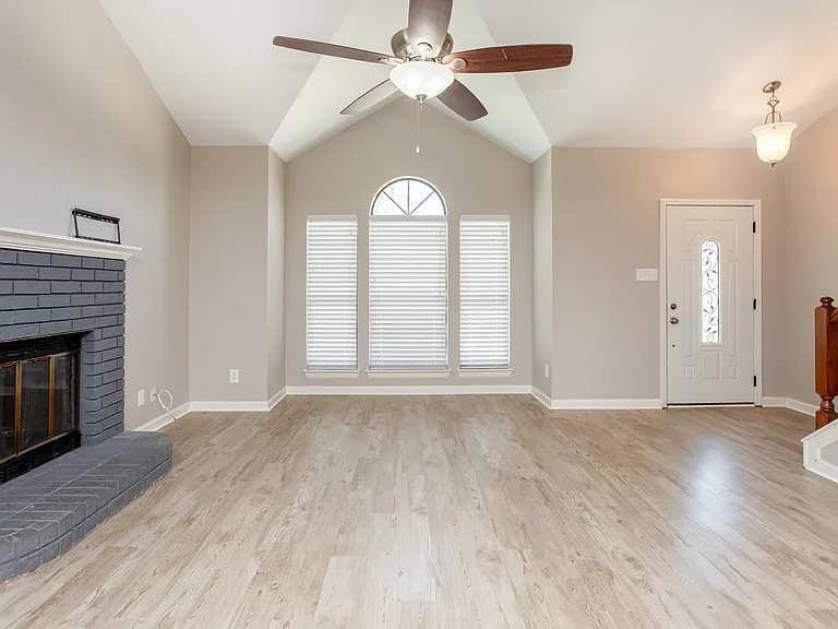 3491 Longview Dr — Photo 13
