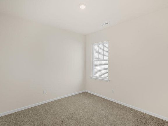 5th image of 1736 Post Oak Dr