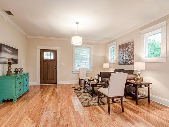 4th image of 312 W Crest Ave