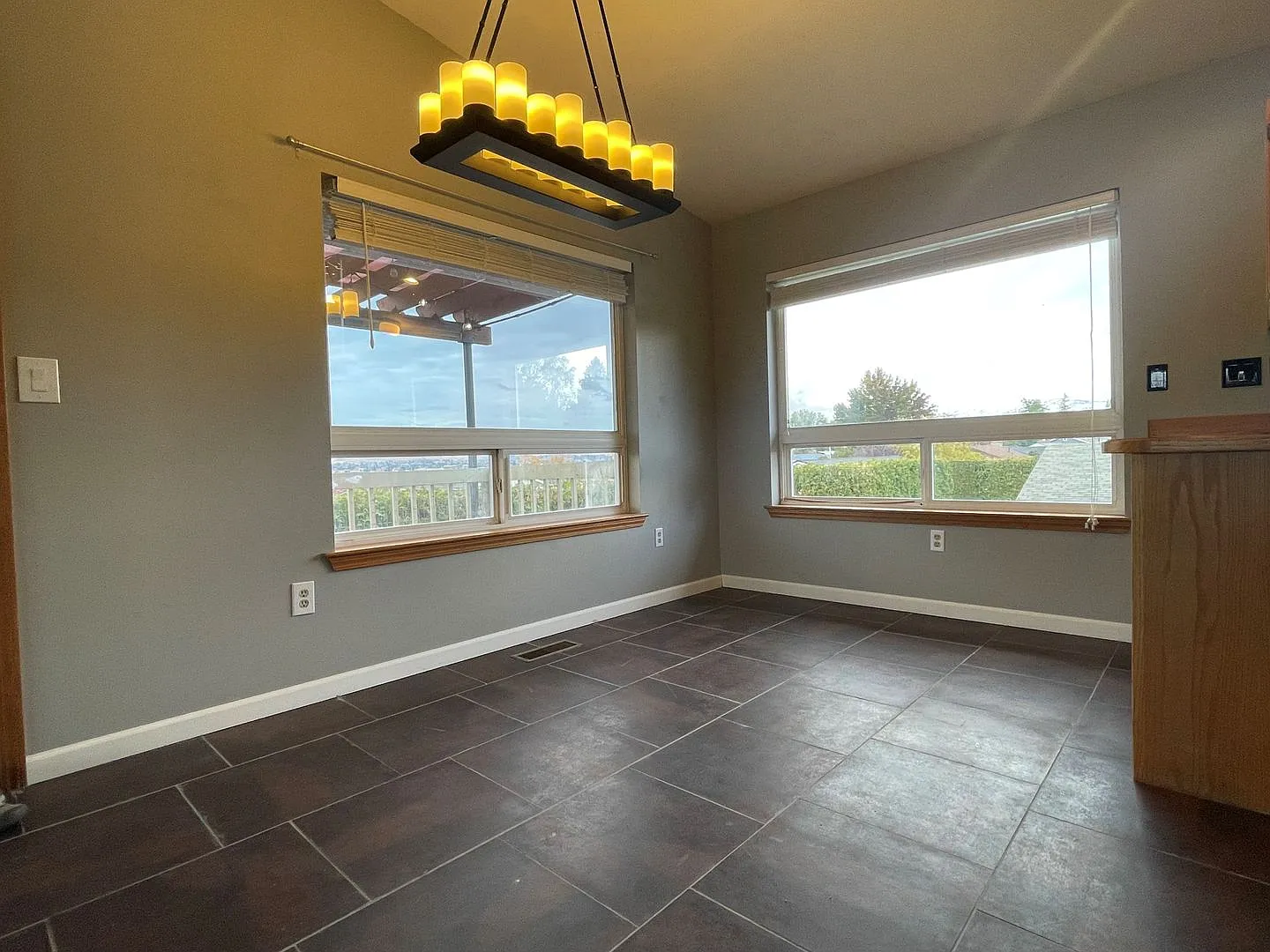3 bed, 1.5 bath, 1400 sqft, $1,995 — Photo 4