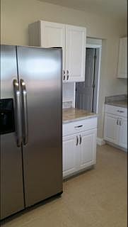 4th image of 1432 SE Belcrest Street