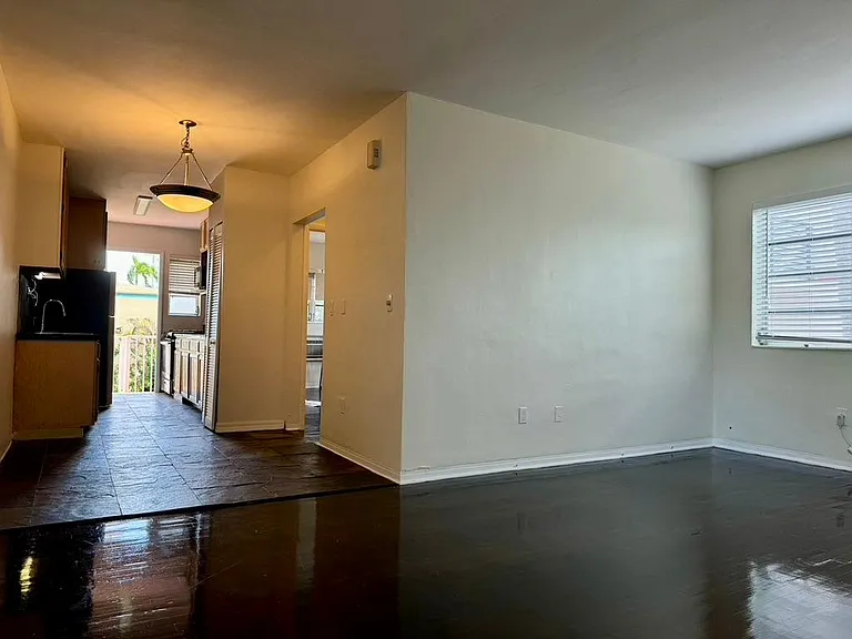 7840 Harding Ave #11 — Photo 4