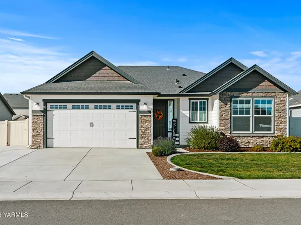 2102 Amber Loop, Yakima, WA 98901
