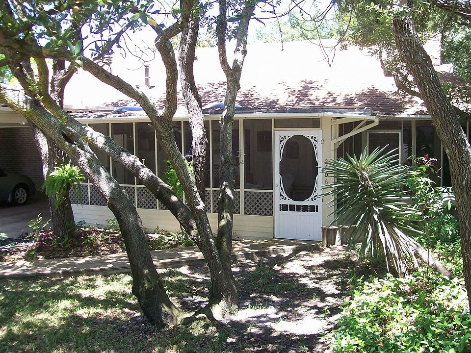 Unique Home Nestled In The Oaks, With Private Marina & Boat Slip/Lift.
