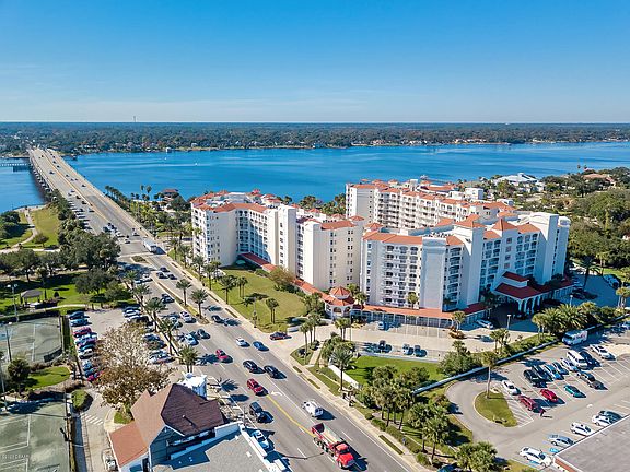 3rd image of 1 John Anderson Dr #3110