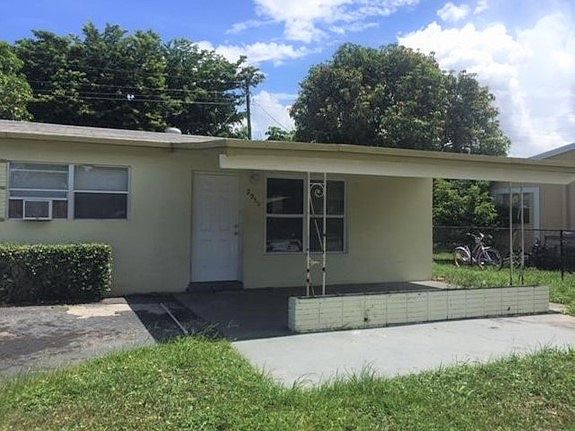 1st image of 2950 NW 20th St