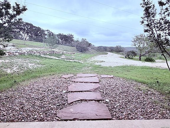 3rd image of 180 County Road 2750