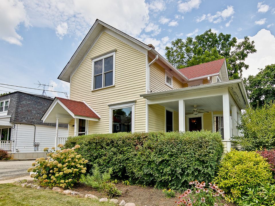 1st image of 130 Sunnyside Pl