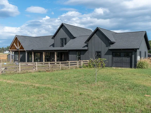 128 Emma St, Hohenwald, TN 38462