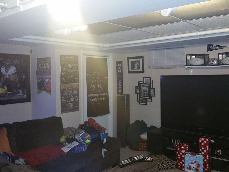 2nd image of 2615 Wendover Rd