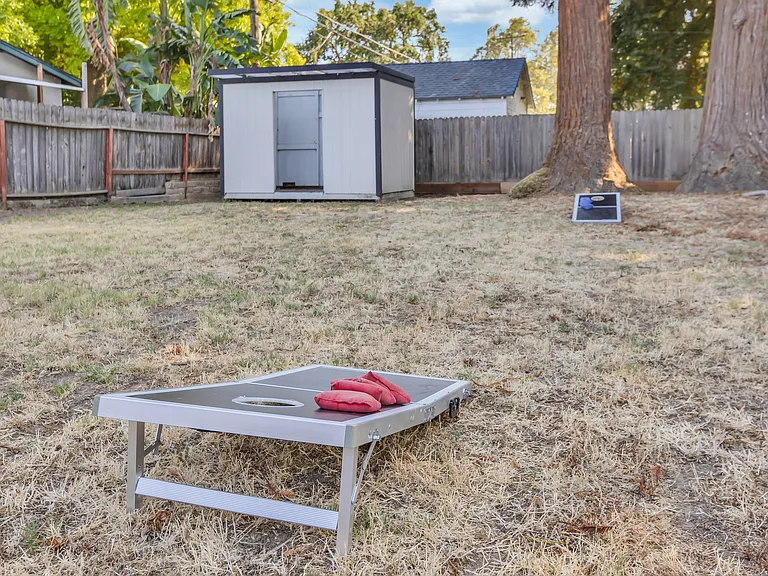 1539 Maryland Ave — Photo 45