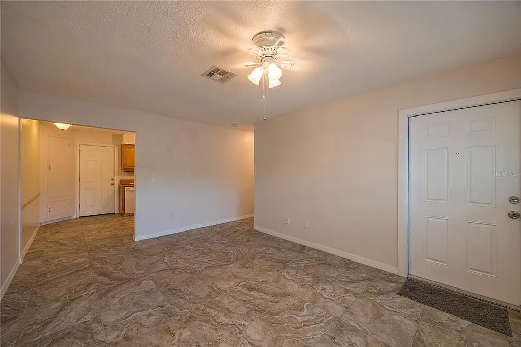2 bed, 1.0 bath, 857 sqft, $2,300 — Photo 3