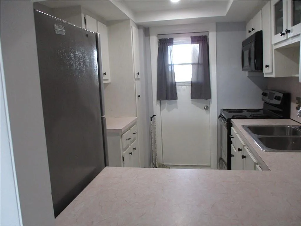 1 bed, 1.0 bath, 728 sqft, $1,500 — Photo 4