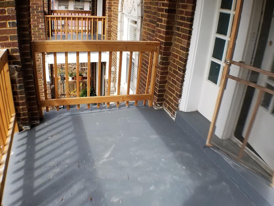 1st image of 3811 Mercier St #201