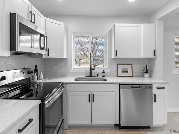 4th image of 3043 N Saint Paul Street