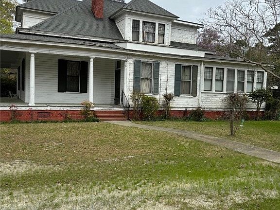 4th image of 1200 N Chestnut St
