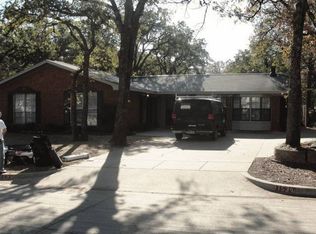 1153 Jerry Ln, Bedford, TX 76022