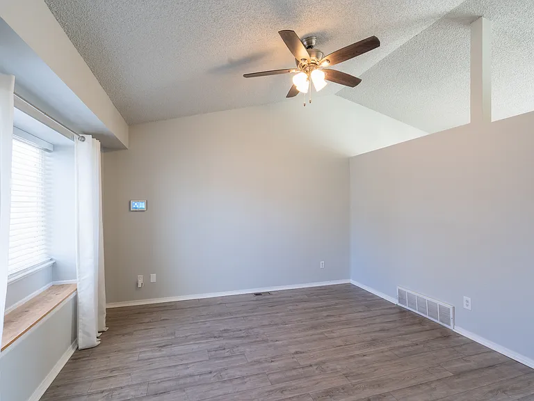 3805 Blazingwood Way — Photo 7