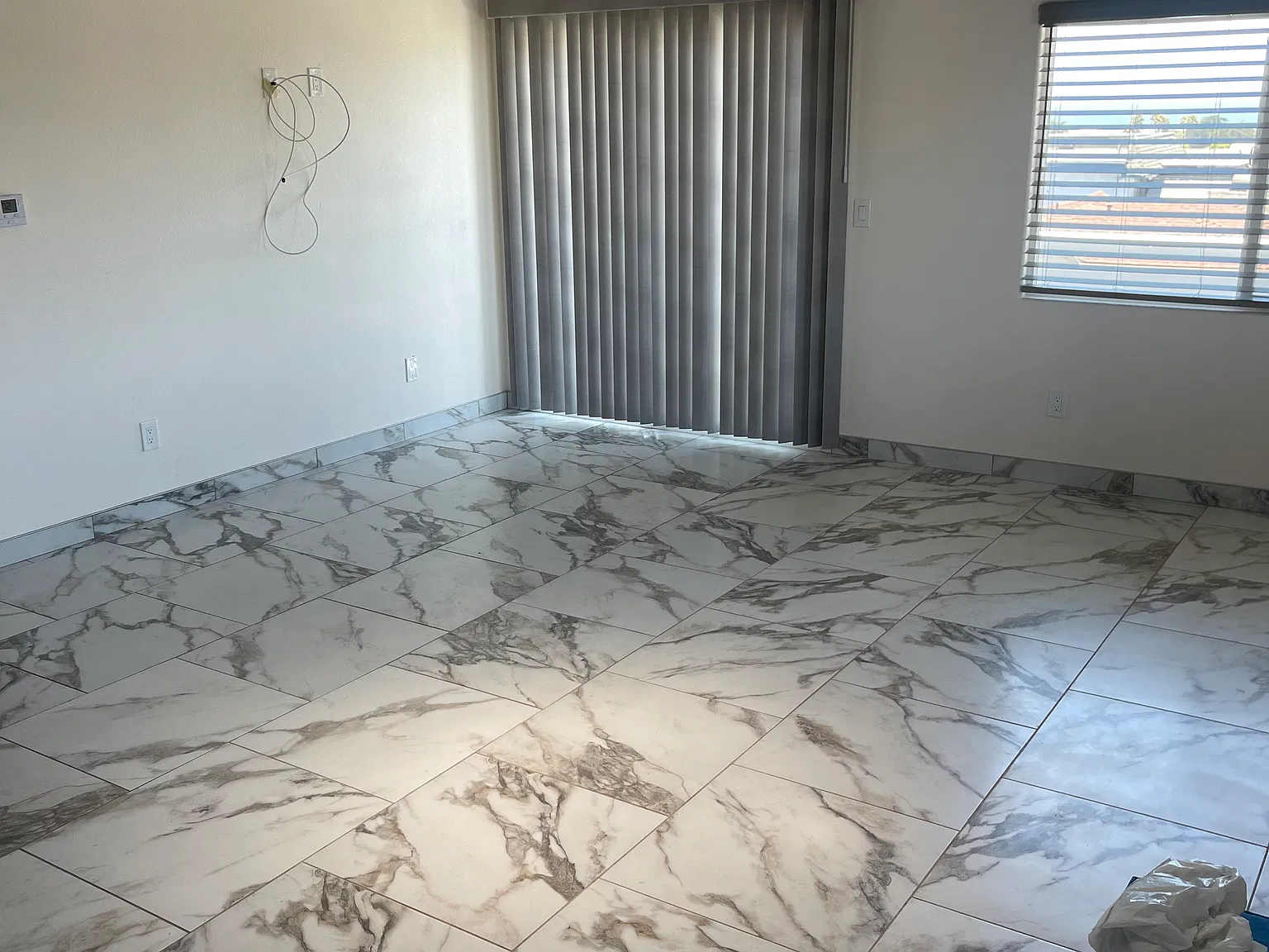 2 bed, 2.5 bath, 977 sqft, $2,950 — Photo 3