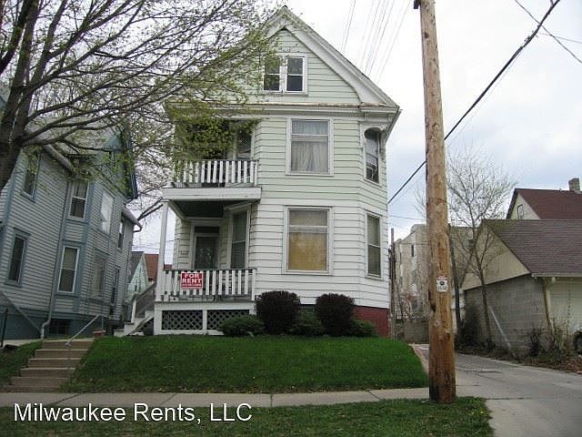 1st image of 1712A E Belleview Pl