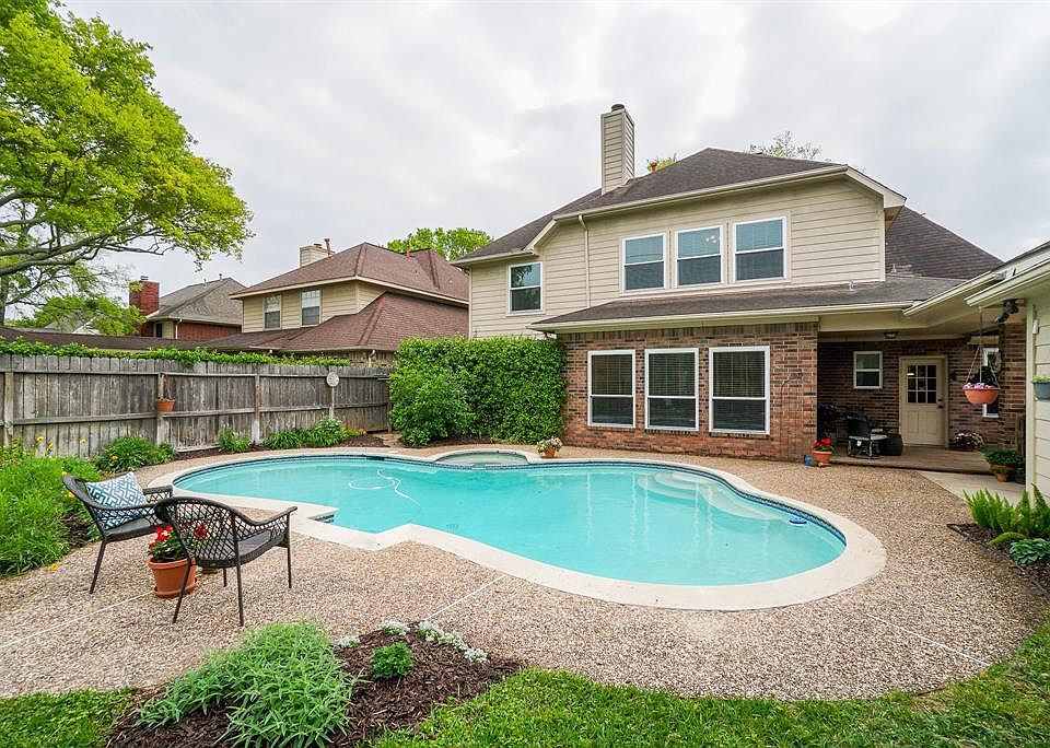1st image of 2115 Country Mile Ln
