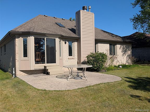3rd image of 57487 Nicholas Dr