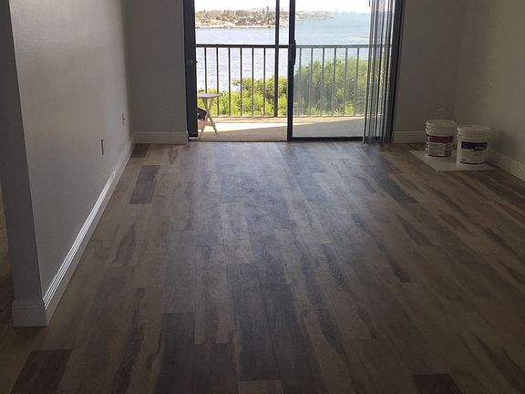 combined living / dining room