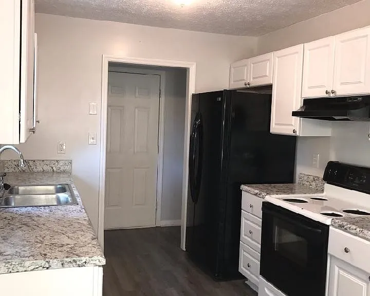 6233 Rhemish Dr — Photo 4
