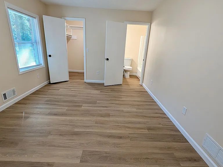 4955 Mountain Springs Way — Photo 10