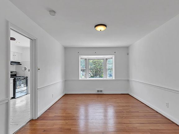5th image of 1804 Winford Rd