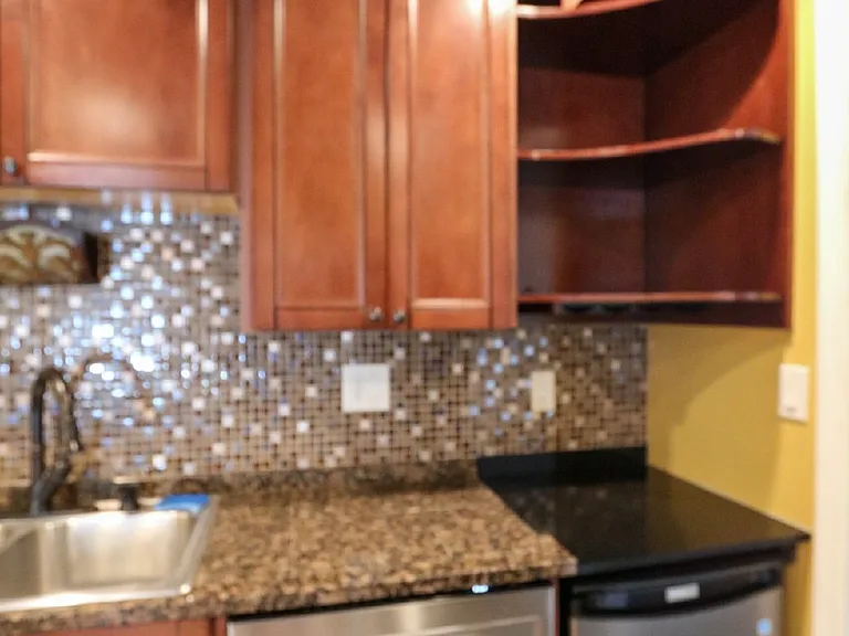 4419 W Euclid Ave — Photo 13