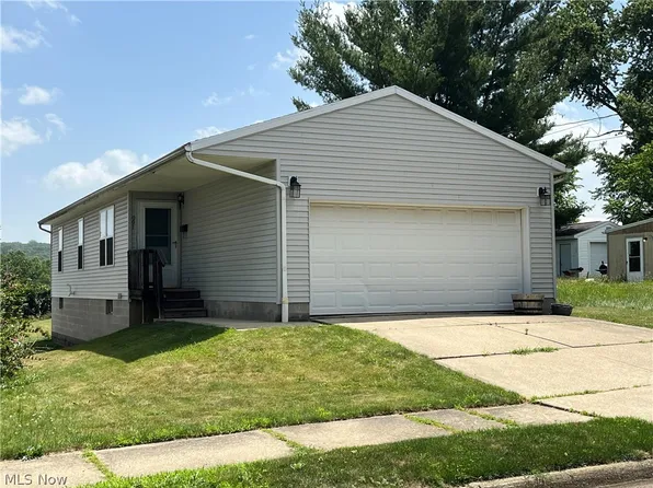 991 Nevin St, Akron, OH 44310