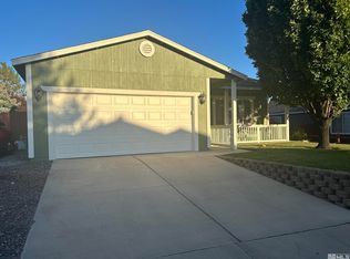 785 Summer Dr, Sun Valley, NV