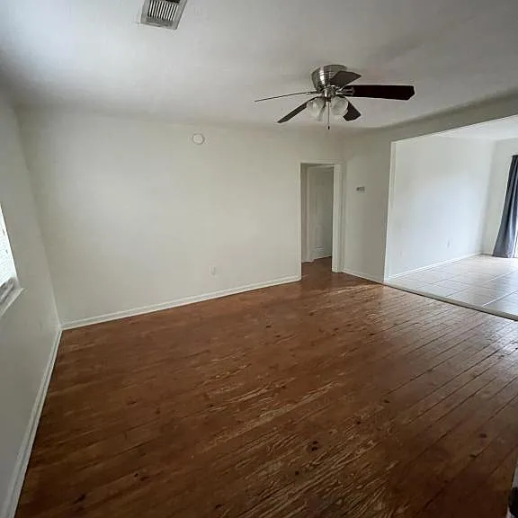 4264 Oxford Ave #4 — Photo 1
