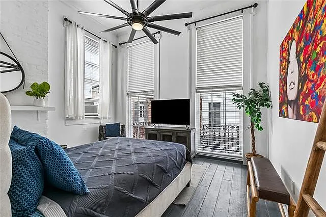 414 Burgundy St #2 — Photo 6
