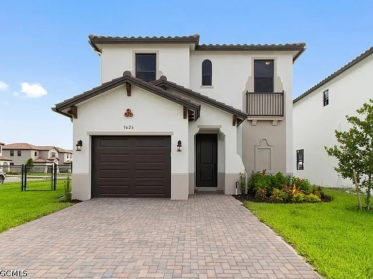 5626 Carrara Dr — Photo 1