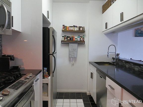 3rd image of 2373 Broadway APT 1024