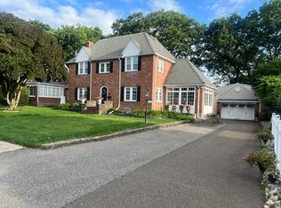 199 Clearfield Rd, Wethersfield, CT 06109