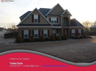 265 Bridle Dr, Raeford, NC 28376