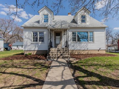 435 S Main St, Leland, IL, 60531