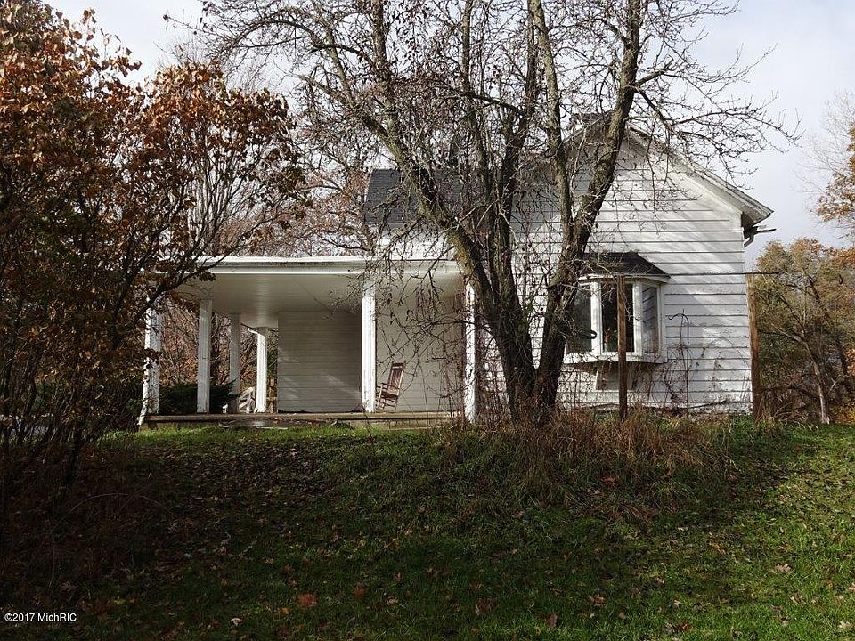 1st image of 2780 N Mundy Ave