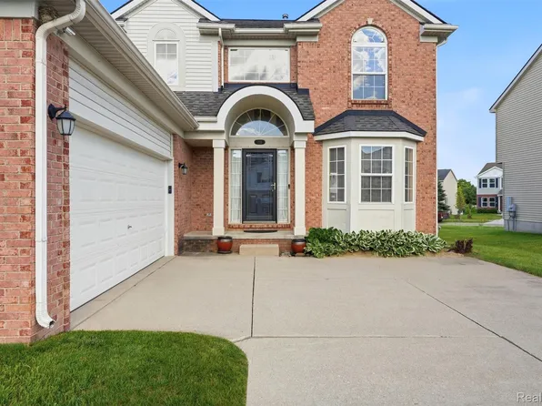 258 Tom Ave, Pontiac, MI 48341
