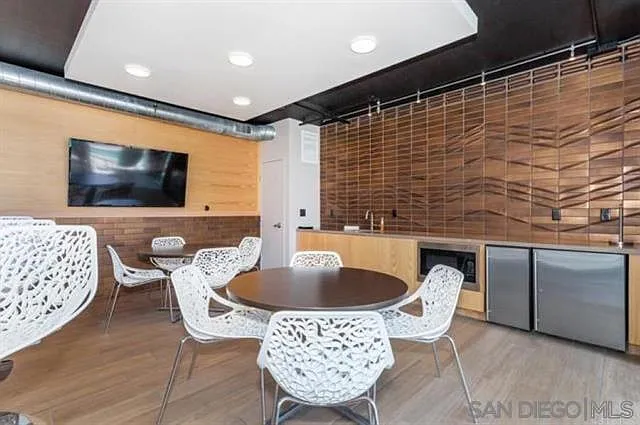 1240 India St #103 — Photo 27