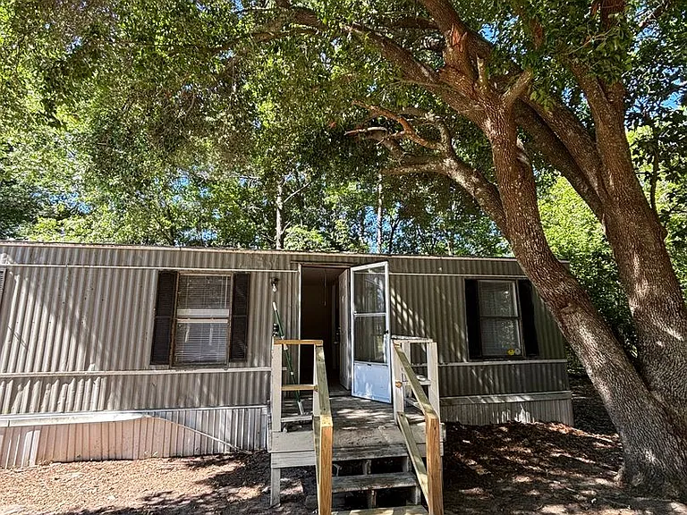 320 Dreher Rd — Photo 1