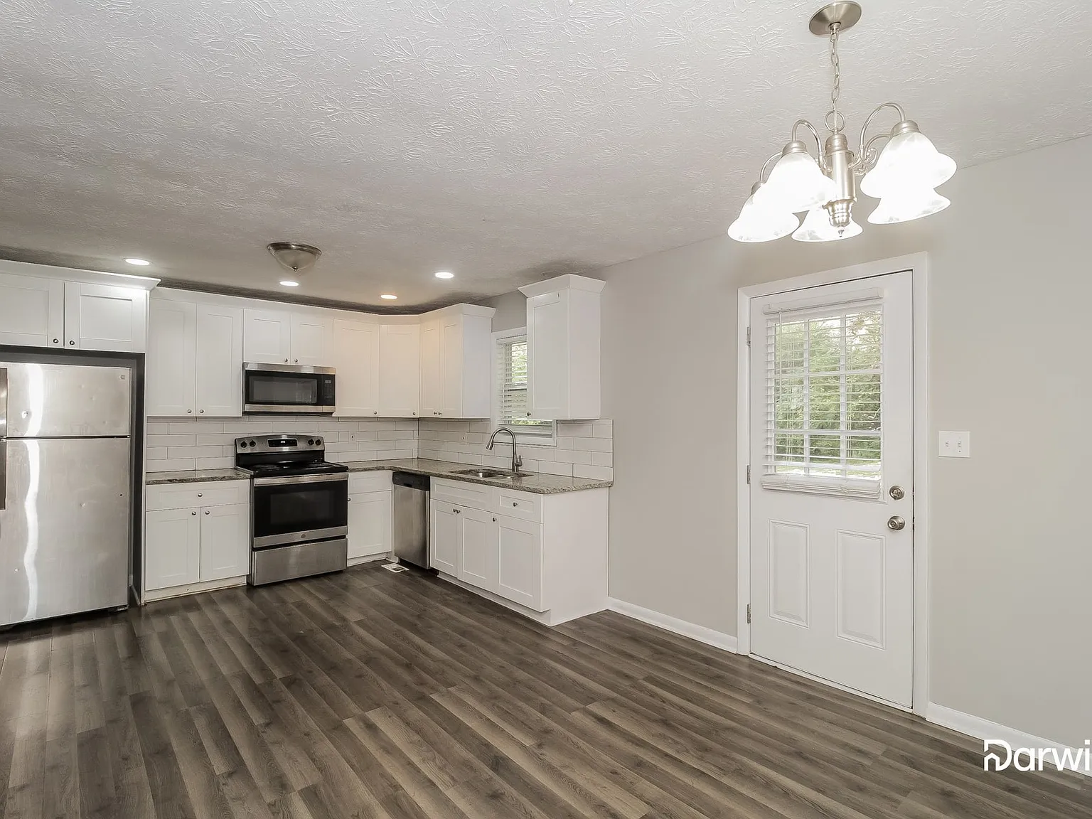 4 bed, 2.0 bath, 1864 sqft, $1,785 — Photo 4