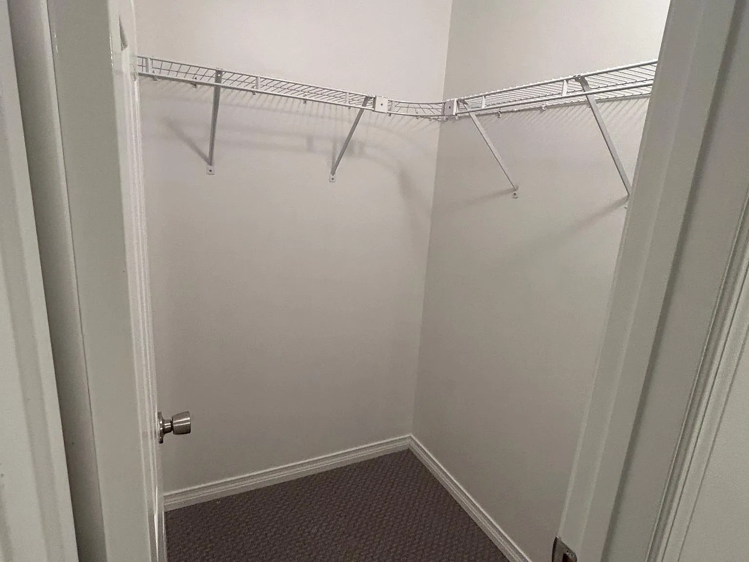 2 bed, 1.5 bath, 1000 sqft, $1,175 — Photo 3
